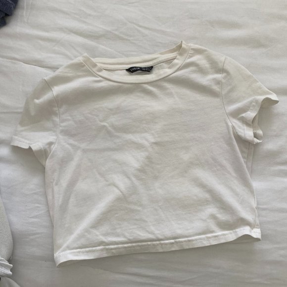 White shein crop top size small - Picture 1 of 3